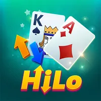 Cận cảnh gà chọi đang được phân tích trước trận đấu